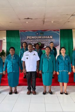 TP-PKK Nduga Dikukuhkan, Bupati Yoas Beon Tekankan Penanganan Stunting dan Ekonomi Kreatif Perempuan