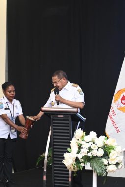 Gubernur John Tabo Buka Bimtek KONI Papua Pegunungan, Siapkan Atlet Menuju PON XXII 2028